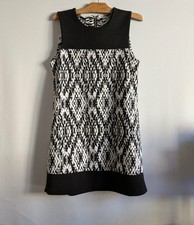 Robe noire et blanche polyester élasthanne T38 (2509069)