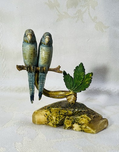 Parrot bird figurine oiseau - bird,