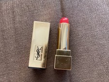 YVES SAINT-LAURENT YSL: ROUGE À LÈVRES ? PUR COUTURE N°50, DÉJÀ SERVI