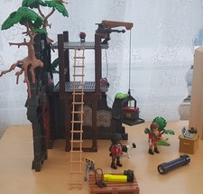 PLAYMOBIL CHÂTEAU DES DINOSAURES