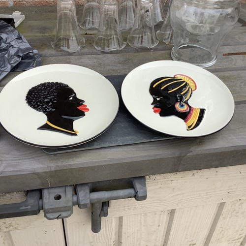 Assiette 1960 - ,