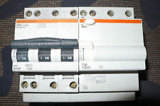 DISJONCTEUR DIFFERENTIEL 4POLE TETRA. 20A 30mA COURBE C. MERLIN GERIN 20AMPERES