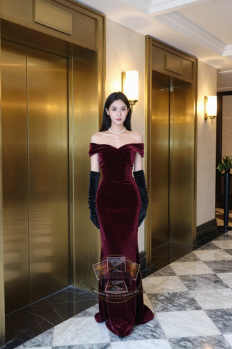 Sexy woman deep - sexy, burgundy