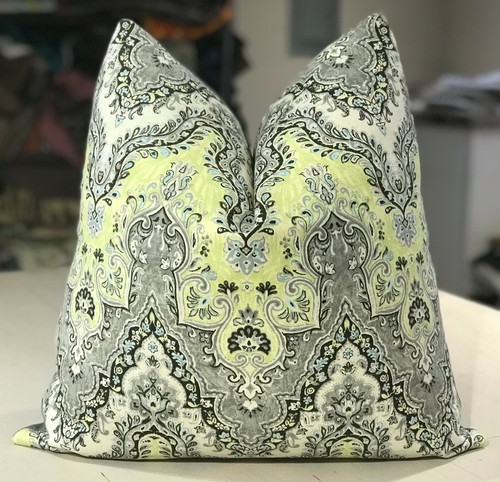 PAIR WAVERLY ELEPHANT "PALACE