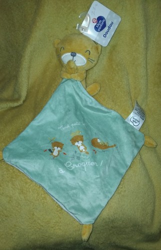 Doudou plat loutre - plat, mots