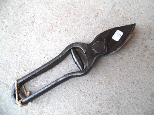 Old tool outil - old,