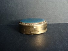 Boite à pilule émaillée