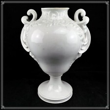 SUPERBE VASE EN PORCELAINE
