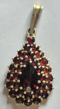 Pendentif en argent et grenats