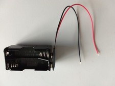 Support (coupleur) de 4 piles