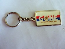 PORTE CLE - en métal  -