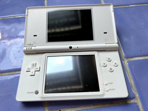 Nintendo dsi white excellent - nintendo,