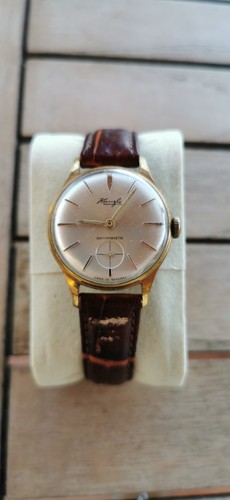 Montre ancienne mécanique