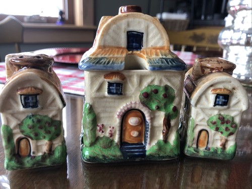 Vtg japan ceramic cottages - vtg,