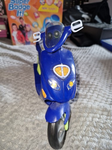 Scooter barbie années 2000 - scooter,