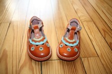 chaussures 23 fille oranges