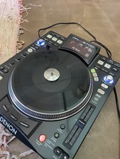 2 platines Denon dns 3700 en très bon état.