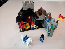 Lego. Castle 6067. L'Auberge.