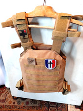 Gillet Pare Balles, état comme  neuve avec 2 plaquesNIJ3,couleur sable.