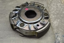 Embrayage Piaggio 125 Vespa Zip X8 X9 mp3 Liberty Berverly Gilera DNA CM161202