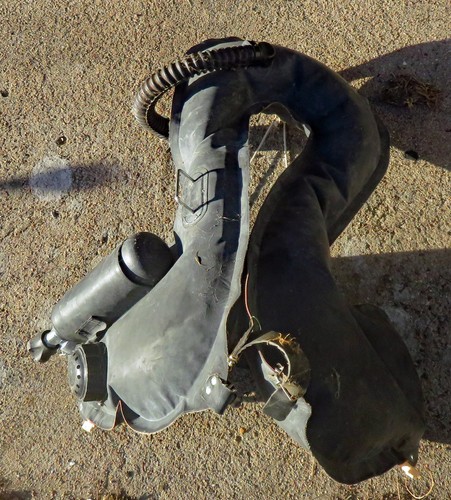 Rare brassière gonflable - , nc