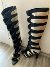 Chaussures ouvertes à talon Cosmo Paris noir, argenté