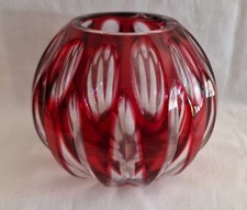 Très Joli Ancien Vase Boule En Cristal Coloris Rubis Double Couche