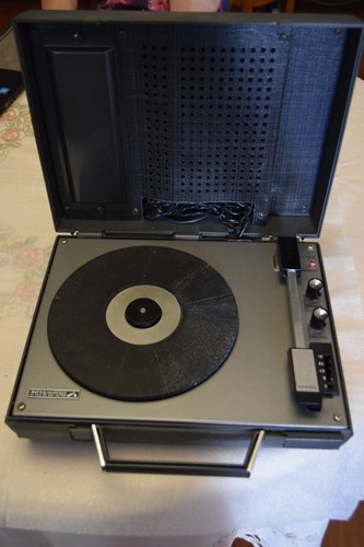 Tourne disque pathé - tourne,