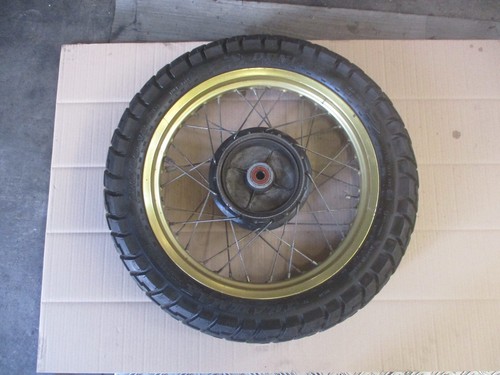 Roue arrière avec - , bon