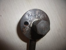 EXTRACTEUR DE PIGNON MOTOBECANE 125 S L LT LT1/LT2/LT3.. VAR 551.