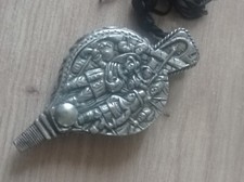 Boîtier à parfum solide