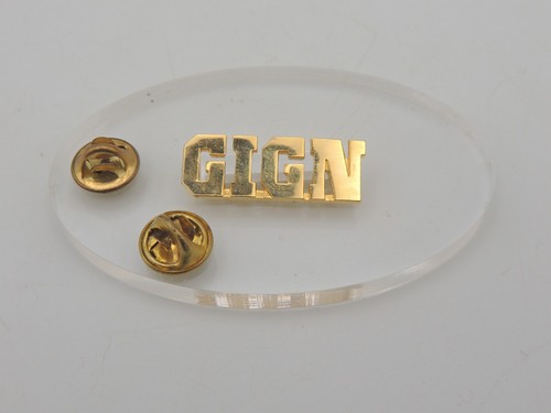 Pin gendarmerie logo - -,