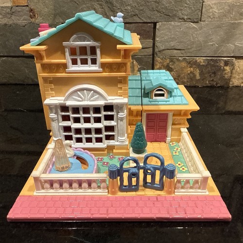 Rare vtg polly pocket hotel - rare,