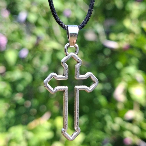 Collier croix catholique - collier,
