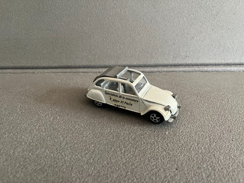 Jouet ancien voiture miniature - ancien,