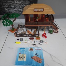 Playmobil 4826 Centre De Soins Pour Animaux Sauvages Safari