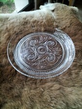 Petit Plateau En Verre moulé Ancien