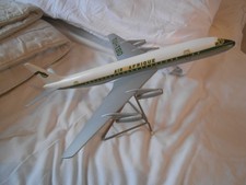 1/100 Maquette d'agence DC 8 Air Afrique /  Fab. Bourbon / TU-TBO / TBE .
