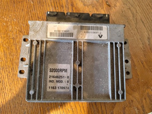 Calculateur moteur renault - moteur,
