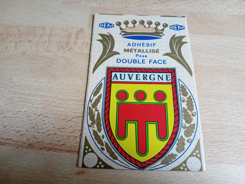 Blason adhésif métallisé