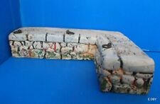 SANTON MAGALI  DECOR POUR CRECHE   LE QUAI avec anneaux d'amarrage