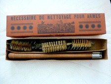 Ancien Kit de nettoyage d'arme à feu -   fusil à poing  / fusil de chasse cal 12