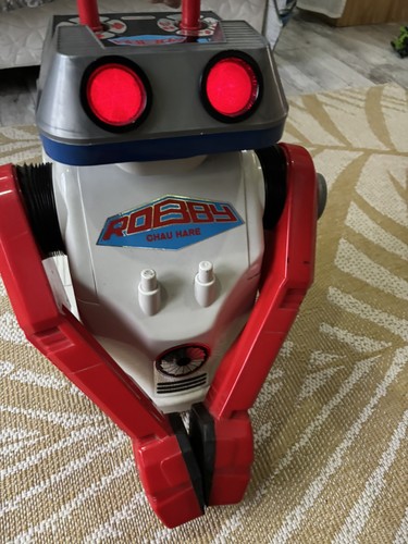 Robot robby chau hare années - robot,