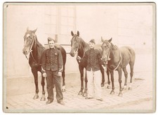 Deux soldats cavalerie avec leurs chevaux circa 1890 Photo Cabinet militaire