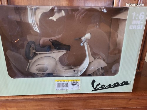 Jouet ancien tôle vespa - jouet,