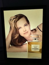 TRES RARE ANCIENNE ENSEIGNE LUMINEUSE CHANEL 5 CAROLE BOUQUET 1993