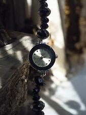 Montre Quartz Vintage Durand – Bracelet à Perles Noires Facettées – Élégance et