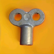 Mecavion clé carré de remontage jouet ancien France 4mm 1950