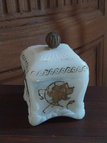 Bonbonniere opaline de - bonbonniere,