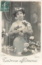 CP TENDRESSE FEMME COL ROSES